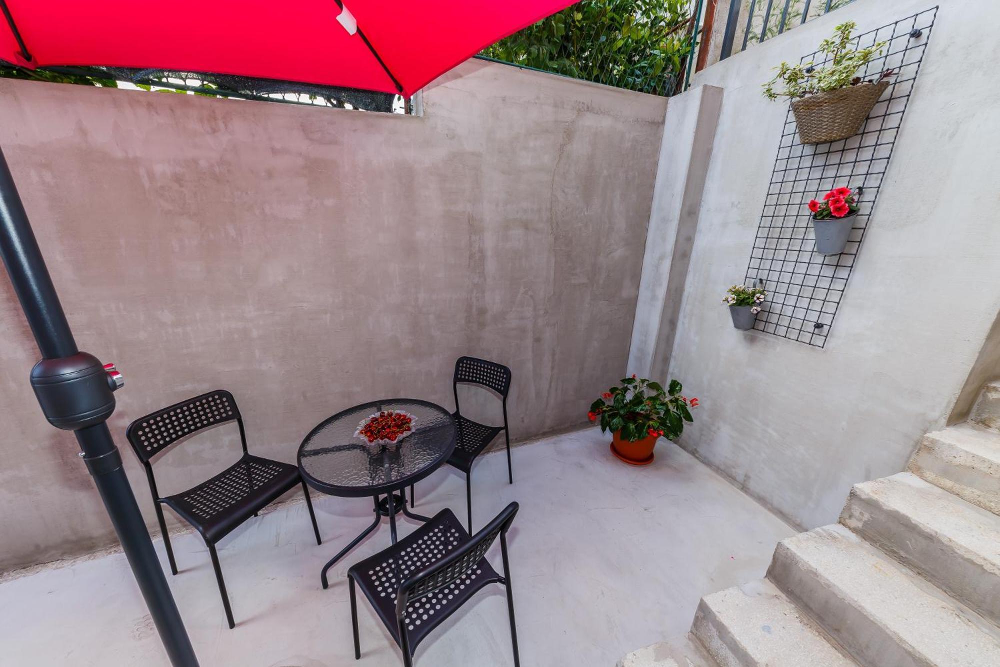 Apartmani Ujakovic Kaštela 外观 照片