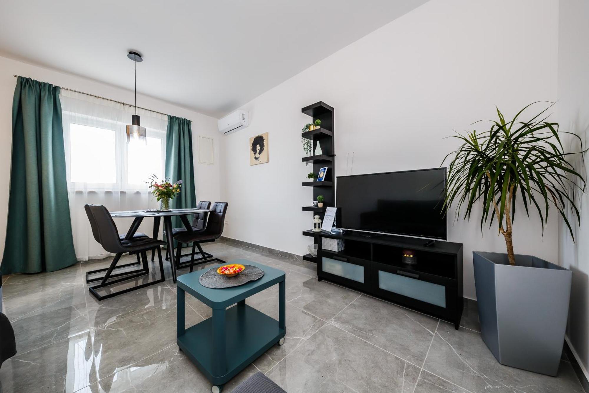 Apartmani Ujakovic Kaštela 外观 照片