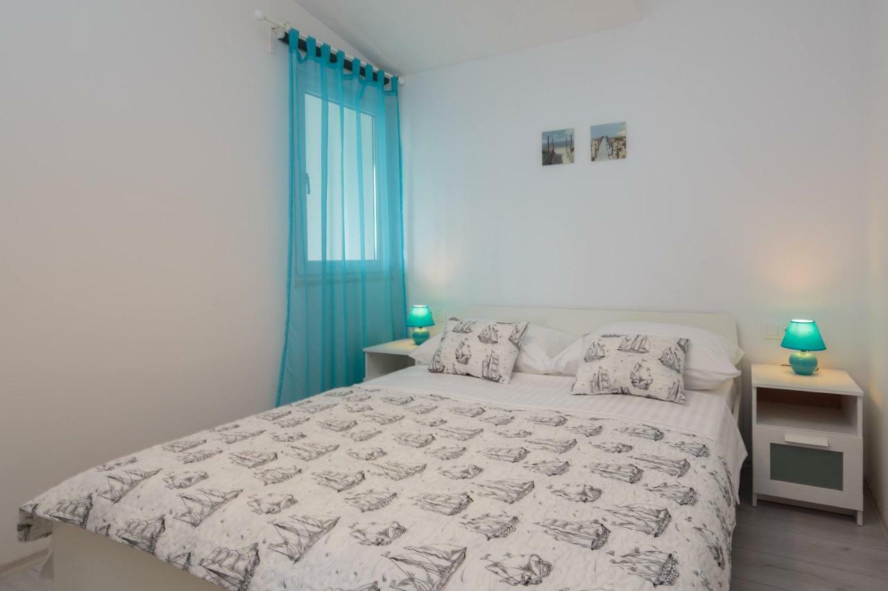 Apartmani Ujakovic Kaštela 外观 照片