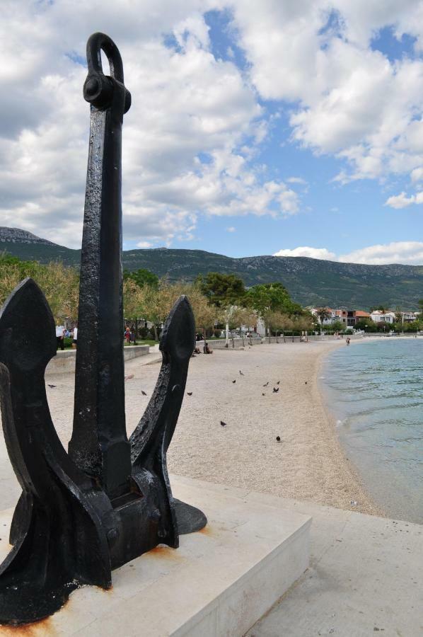 Apartmani Ujakovic Kaštela 外观 照片