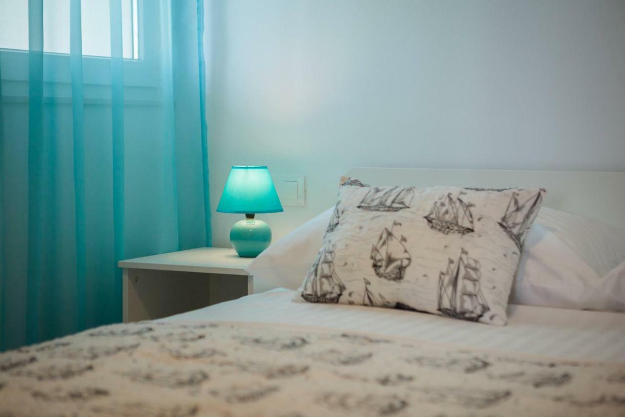 Apartmani Ujakovic Kaštela 外观 照片
